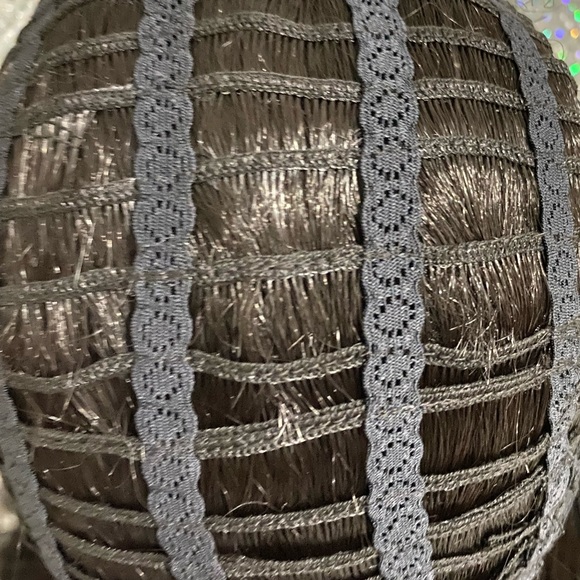 🍁New 20” Kenzie Lace Front 2-Way Parting Space Human Hair Blend Wig🍁 - Picture 9 of 10